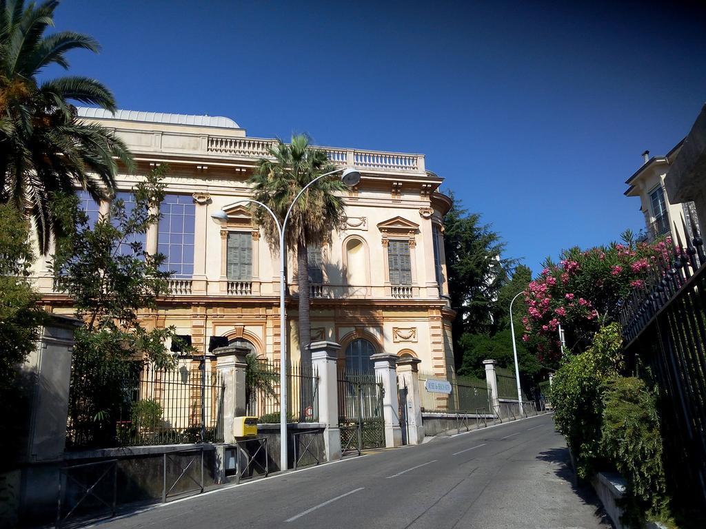 Villa Du Chateau Niza Exterior foto